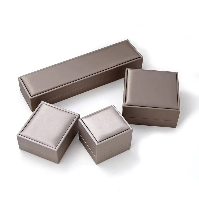 High Quality Hip Hop Jewelry Dubai Luxury Glaring Cool 925 Sterling Silver Iced Out Paved VVS Moissanite Diamond Mens Ring