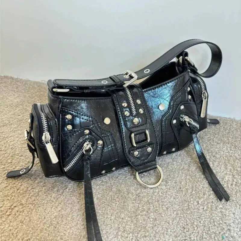 Bloom Vintage Black Y2k Shoulder Bags Women Sweet Cool Hot Girls Rivet Pu Leather Handbag Ladies Moto Biker Underarm Bag ChicW251115