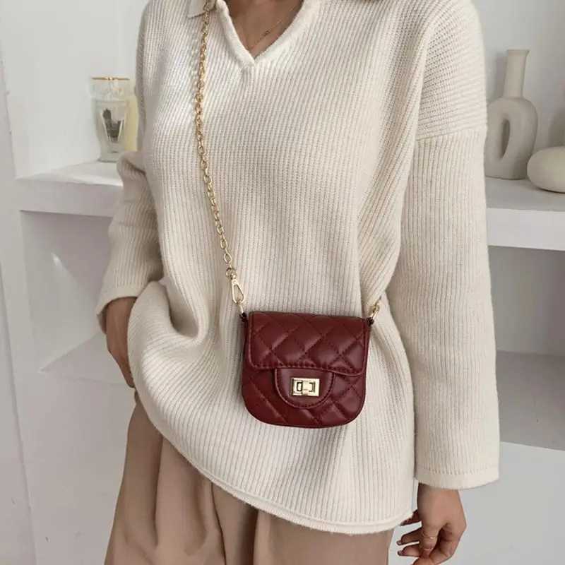 Fashion Diamond Chain Womens Bag 2024 Spring Popular New Shoulder Bag Joker Temperament Casual Small BagW251117