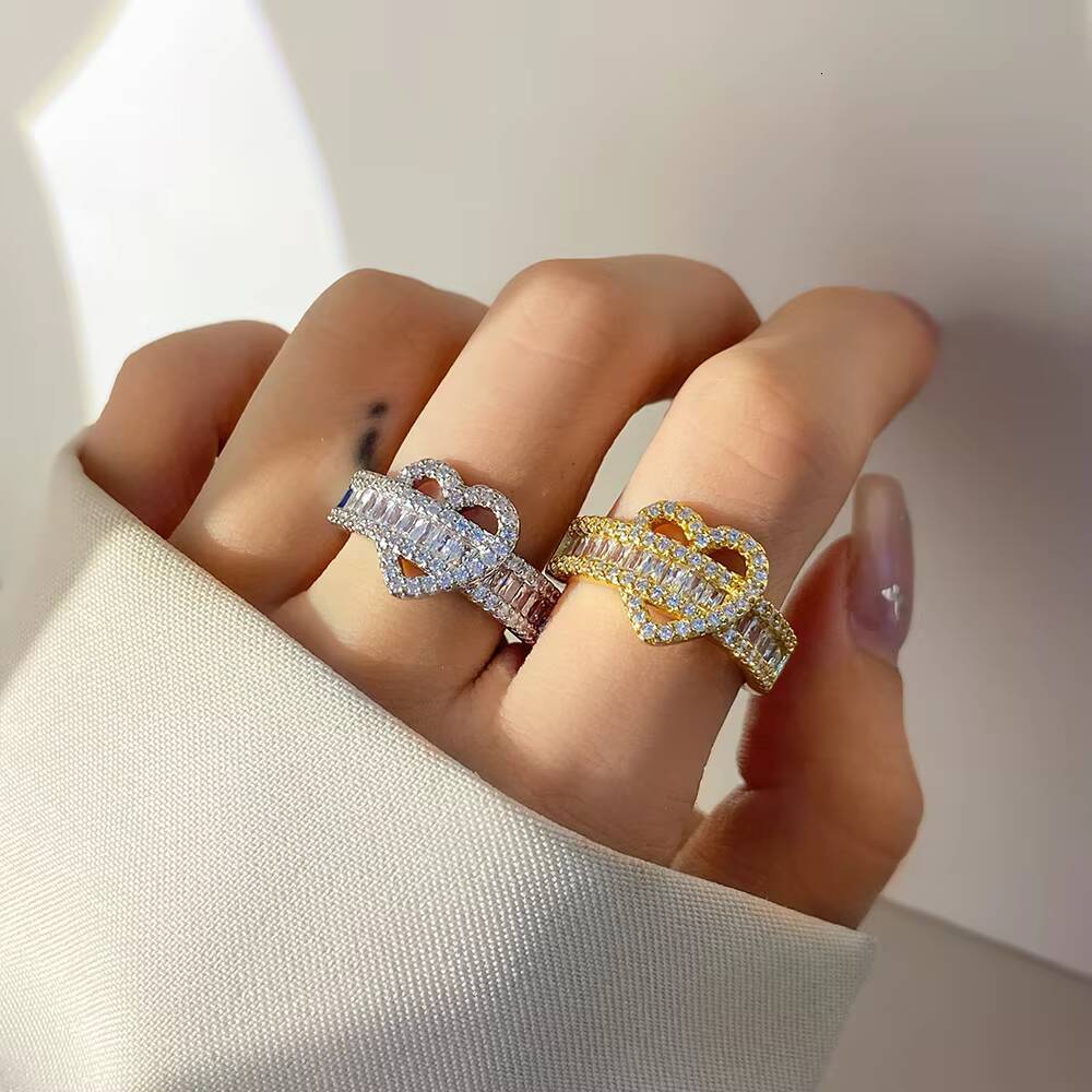 Wholesale Elegant S925 Sterling Silver Heart Ring Diamond Accents for Wedding Band Promise for Parties Direct Jewelry Supplier