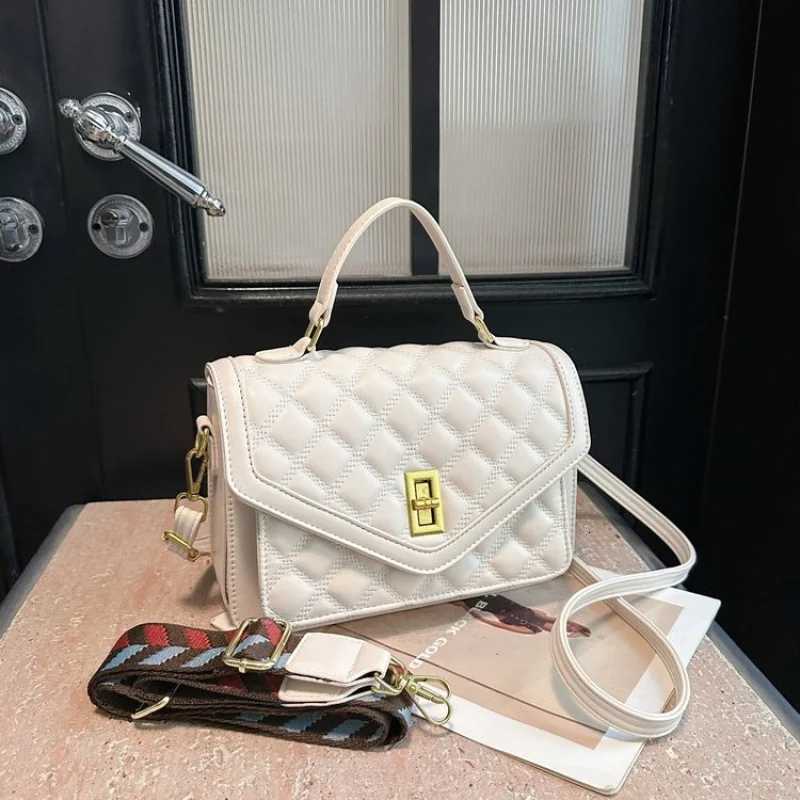 Womens Leather Handbag in Shoulder Style Famous Designer Elegant Classic Messenger Bag Luxury BrandW251117