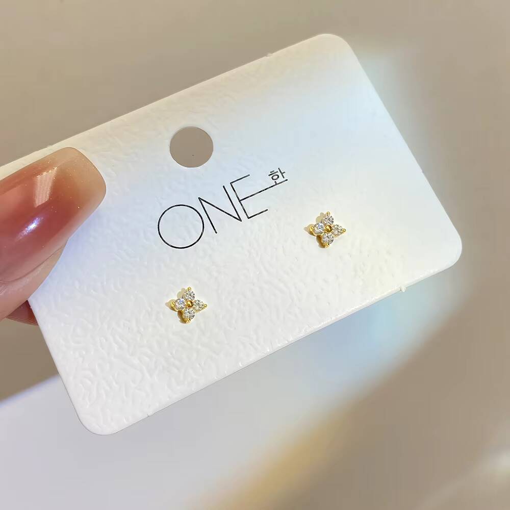 925 Sterling Silver Diamond Wedding Clover Flower Earrings VVS Moissanite Stud Screwback Daily Wear Stud Earrings