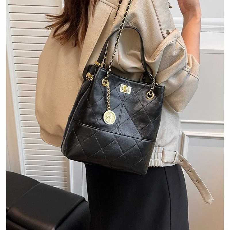 Famous Designer Elegant Crossbody Handbag Leather Womens Bag Luxury Brand Classic Paris Casual Daily BagW251117