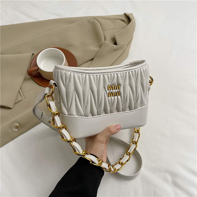designer bag 2025 Women's rhombus chain bag ins fashion small fragrant style single shoulder bag simple crossbody bag