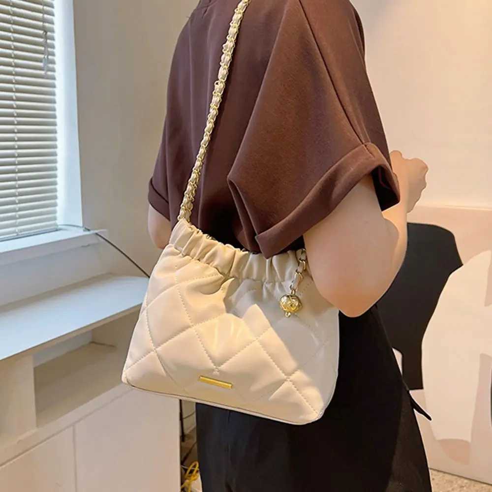 New Women Girls PU Leather Pleated Plaid Crossbody Bag Bucket Bag Large Capacity Tote Handbag Underarm Bag Shoulder BagW251117