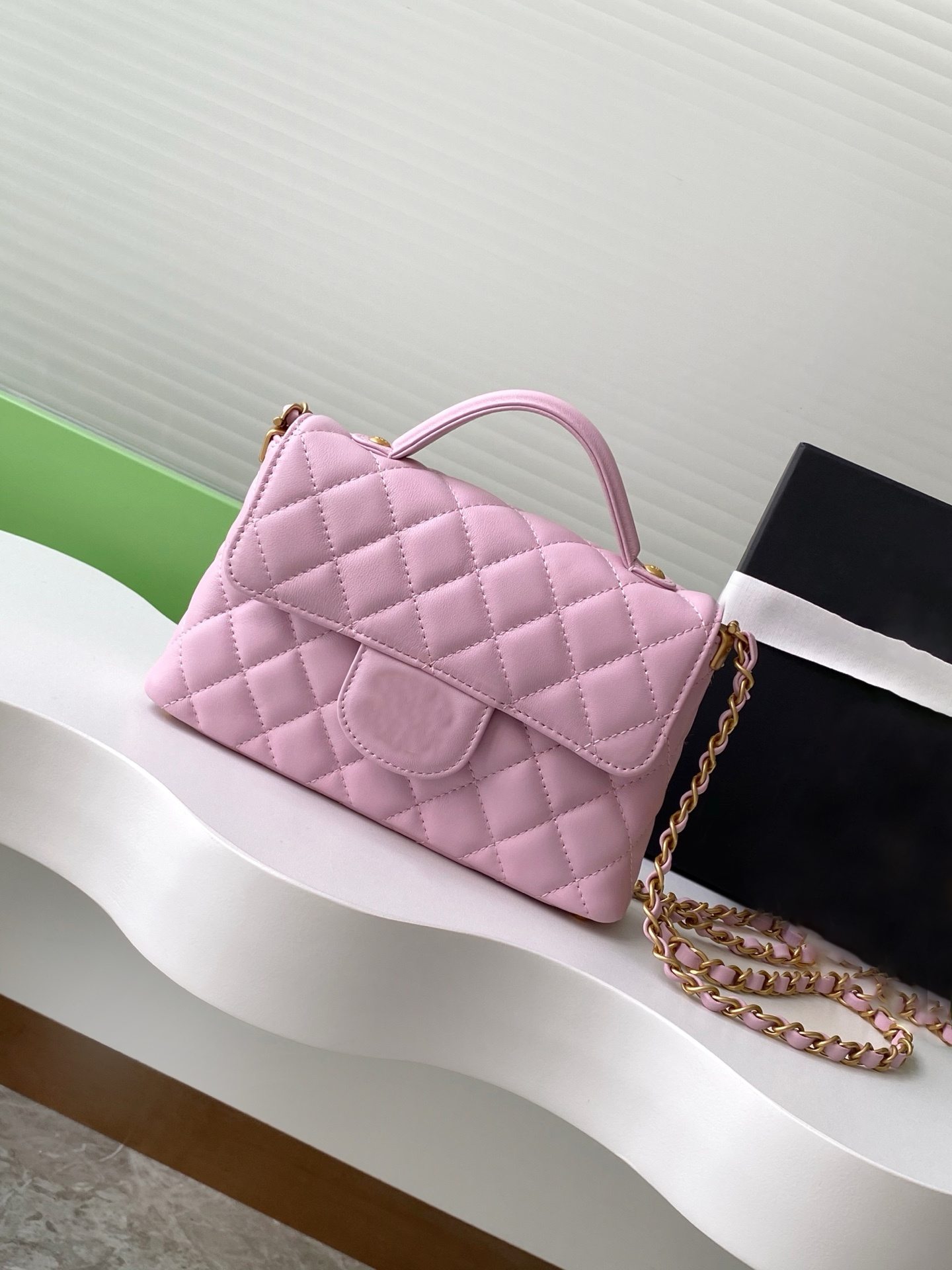 10A top quality Popular women's shoulder bag 2025 new model is simple and atmospheric with Box