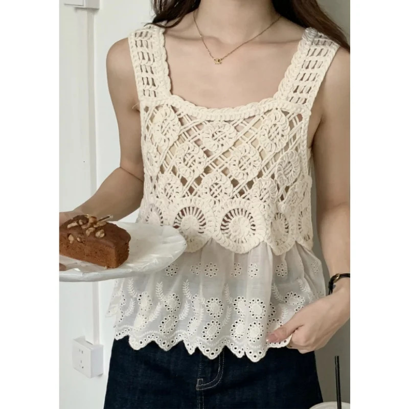 REALEFT Summer Bohemian Lace Crochet Womens Tank Tops 2025 Sleeveless Square Collar Hollow Out Knitwear Vest Tee for Women 250417