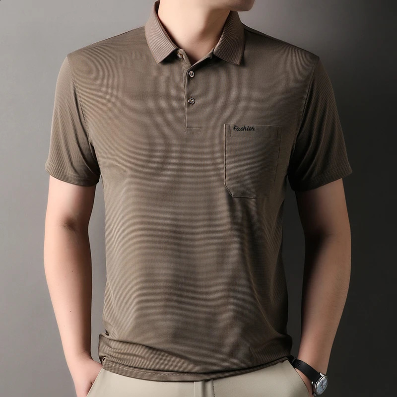 Unique trend plain weave mens short sleeved polo shirt comfortable silk cotton summer fashionable letter embroidery pocket casual T-shirt 250410