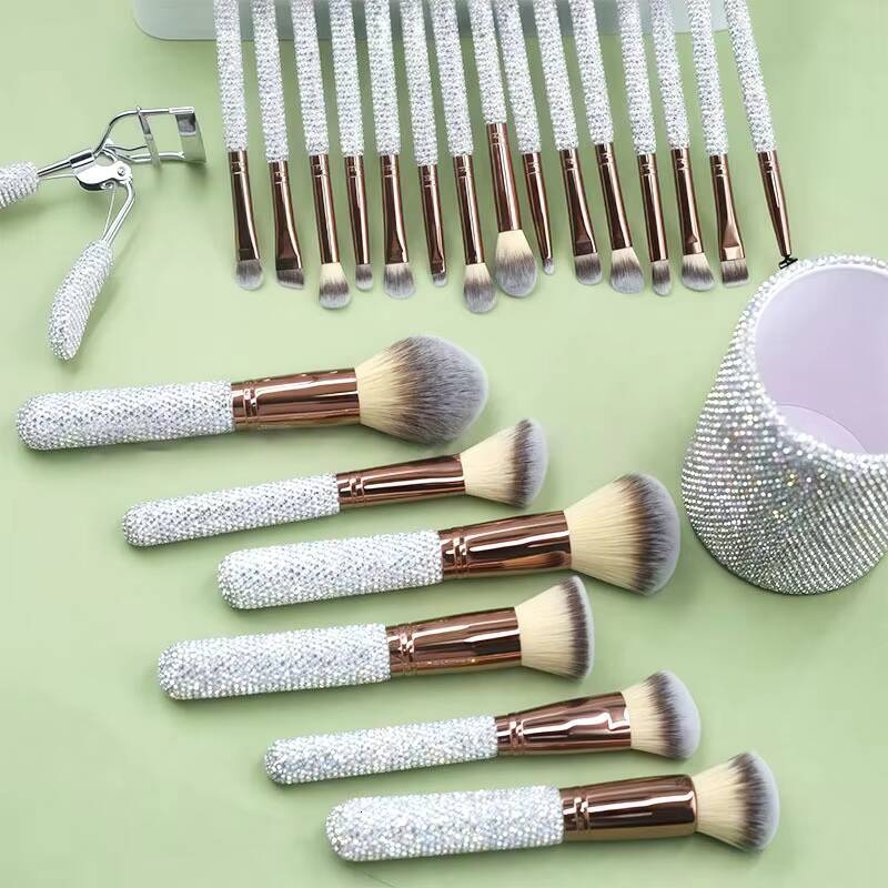 High End Cosmetics Beauty Tool Spa Headband Makeup Sponges Diamond Bling Rhinestone Makeup Brushes Set With Gift Box
