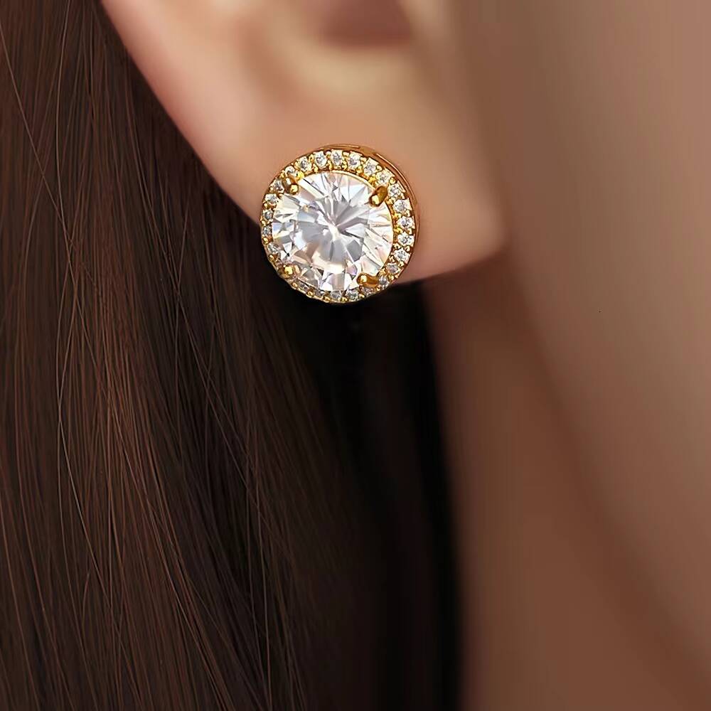 S925 Sterling Silver Minimalist Luxury Cubic Zirconia Earrings Gold Plated Halo Studs Perfect Wedding Jewelry Gift for Women