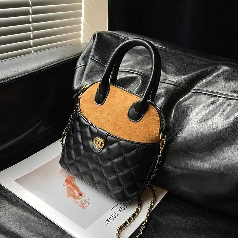 Simple Casual Shopper Tote Bag With Large Capacity For Women Fashionable Trendy And Leather FinishW251117