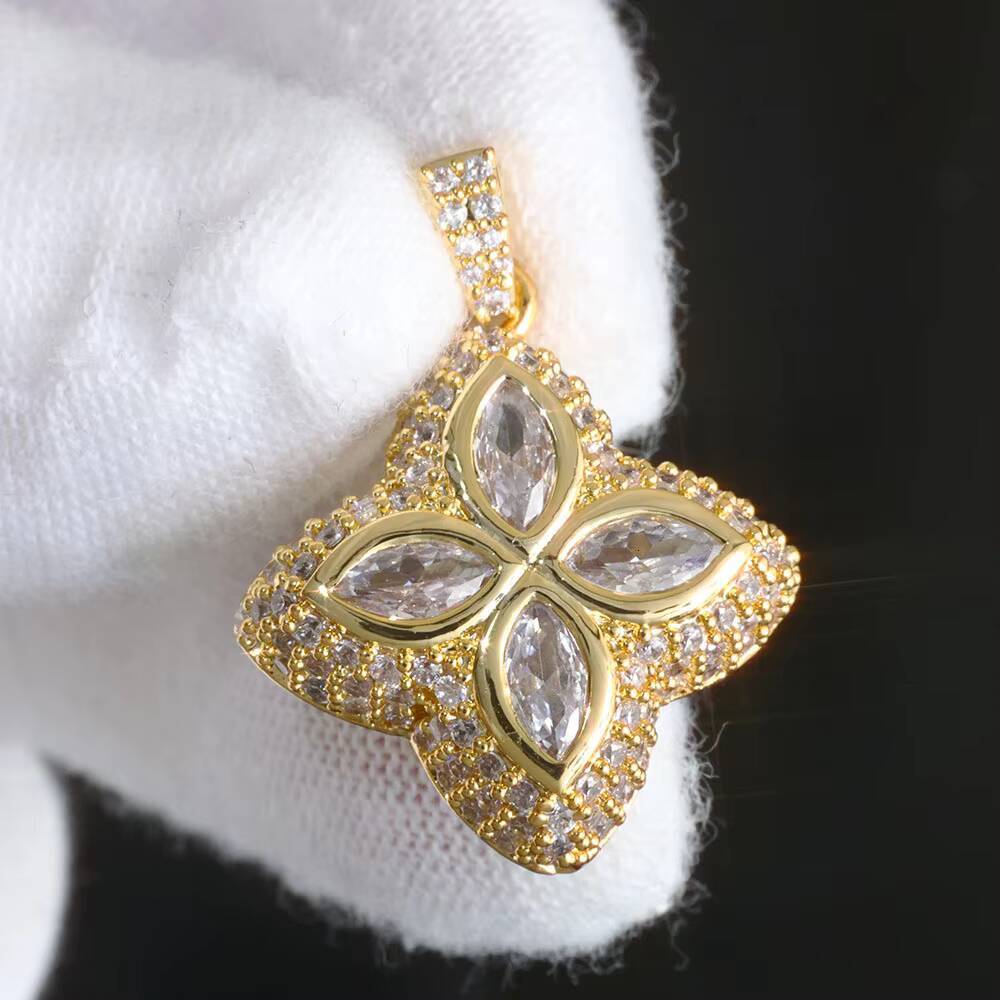 NUOYA Custom 925 Silver VVS Moissanite Clover Pendant Necklace Colorful Diamond Iced Out Hip Hop Jewelry
