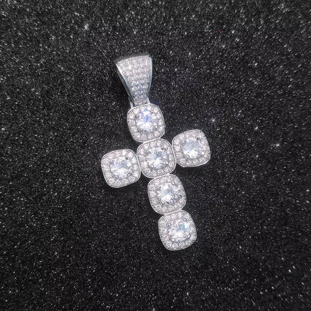 Moissanite Hip Hop Large Size AAA Cubic Zircon Cross Pendant Necklace Silver/Gold Plated Iced Out Pendant Cross Jewelry for Gift