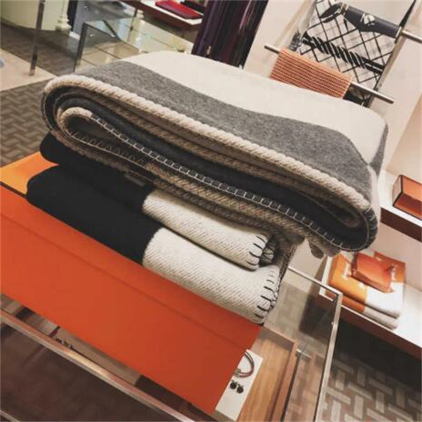 Letter Cashmere Blanket Crochet Soft Wool Shawl Portable Warm Plaid Sofa Travel Fleece Knitted Blankets towel tapestry 140x170cm Double bed blanket