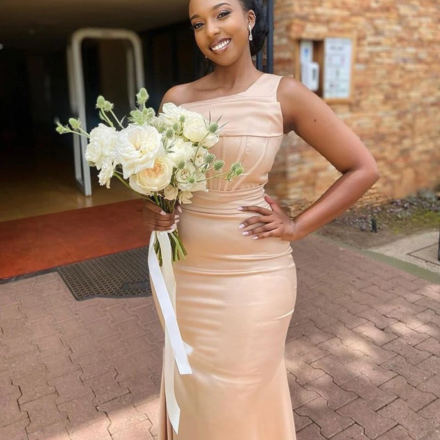 Champagne Mermaid Bridesmaid Dresses One Shoulder Crepe Exposed Boning Maid of Honor Dress Wedding Party Gowns 2025 Customized H0121