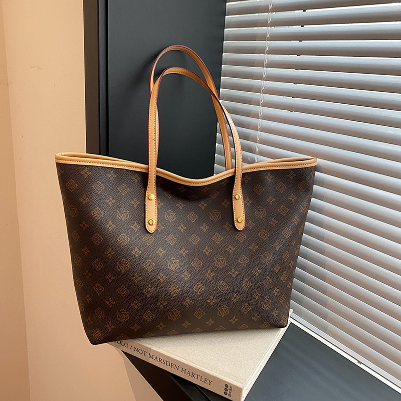 Large Capacity Shopping Bag 2025 New Design Season Fashion Printing Versatile Tote Bag Premium Shoulder Bag Commuter Bag Free shipping Hot