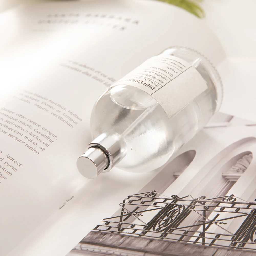 Laboratory Perfume Sandalwood Black Tea Ladies Long-lasting Light Fragrance Niche Unisex Elegant Woody Cologne PerfumeW251117