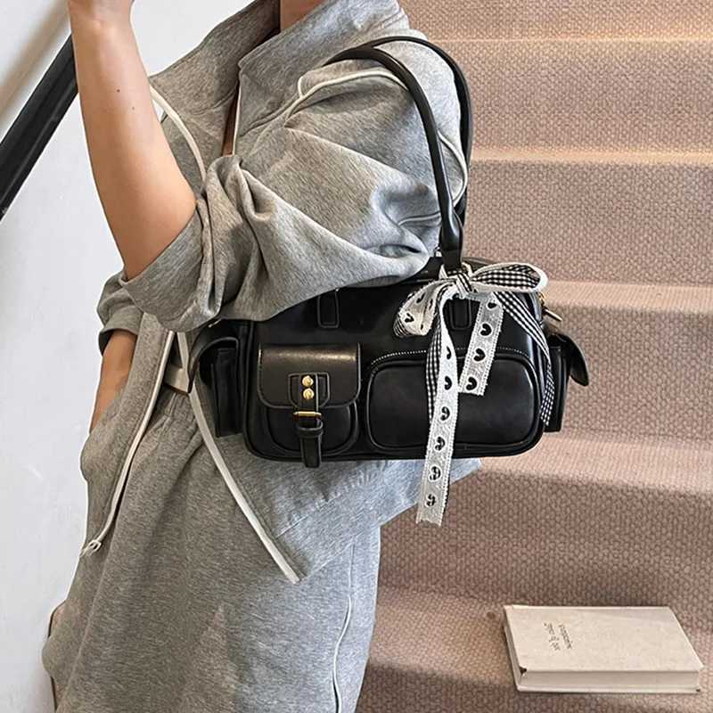 Korean Large Capacity Brown Bowling Handbag Womens Shoulder Bag Retro Multiple Pockets Pillow Bag Brand Trend Bag Shopper PurseW251115