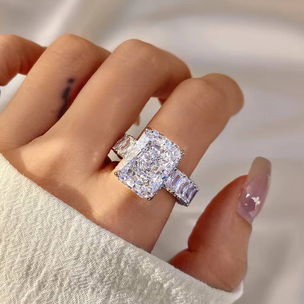 Princess Cut Cubic Zirconia Engagement Ring 925 Sterling Silver Gold Plated Classic Style with Halo Diamonds for Wedding Party
