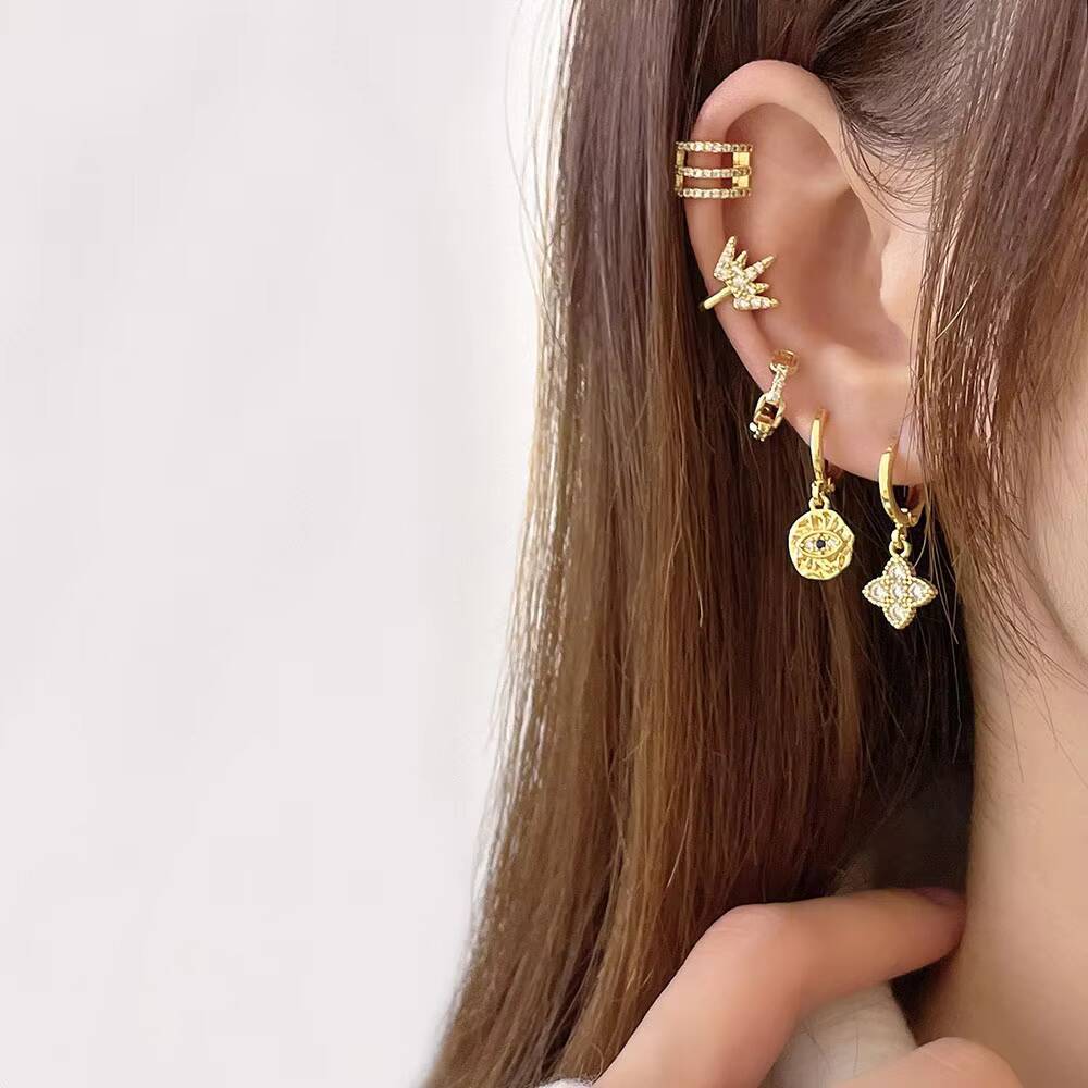 Classic 18K Gold Plated Small White CZ Hoop Earrings Clover 925 Sterling Silver Jewelry Cubic Zirconia Huggie Earrings for Women