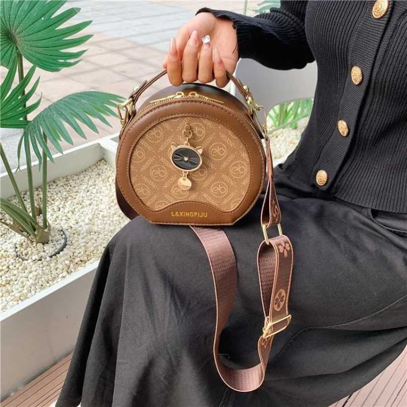 Elegant Micro Crossbody Bag For Ladies For Essential Carry Only In Luxurious Miniature LeatherW251117