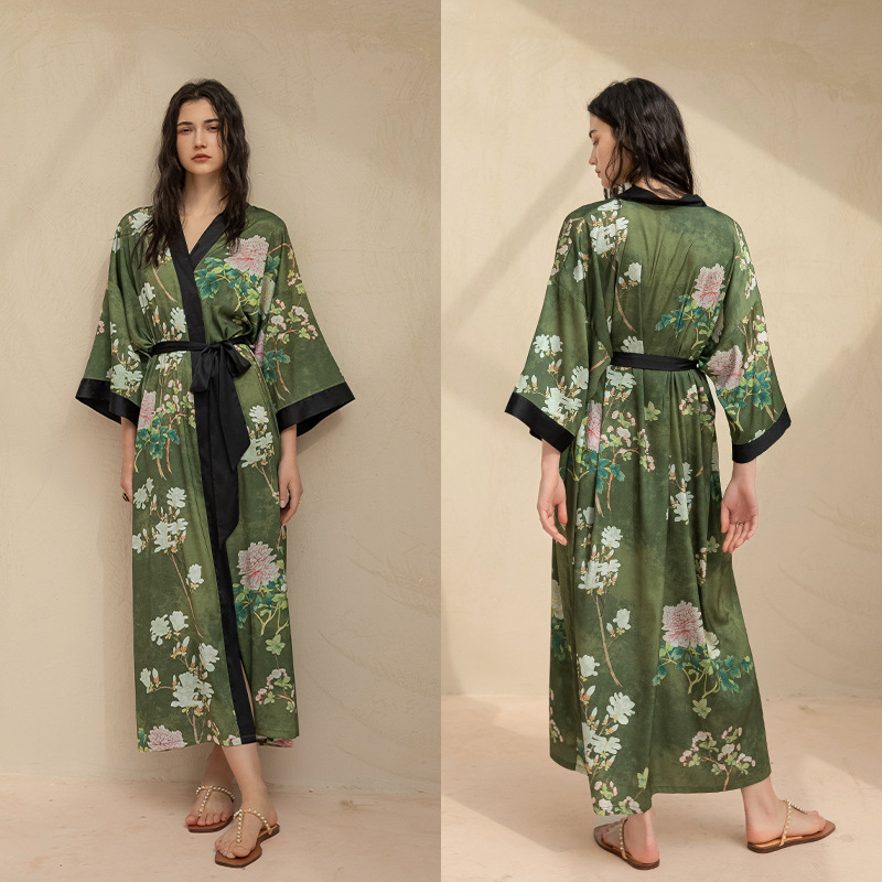 B1521-Trendsetting Garment Set by Designers: Luxe Texture Appeal | Model #B1046