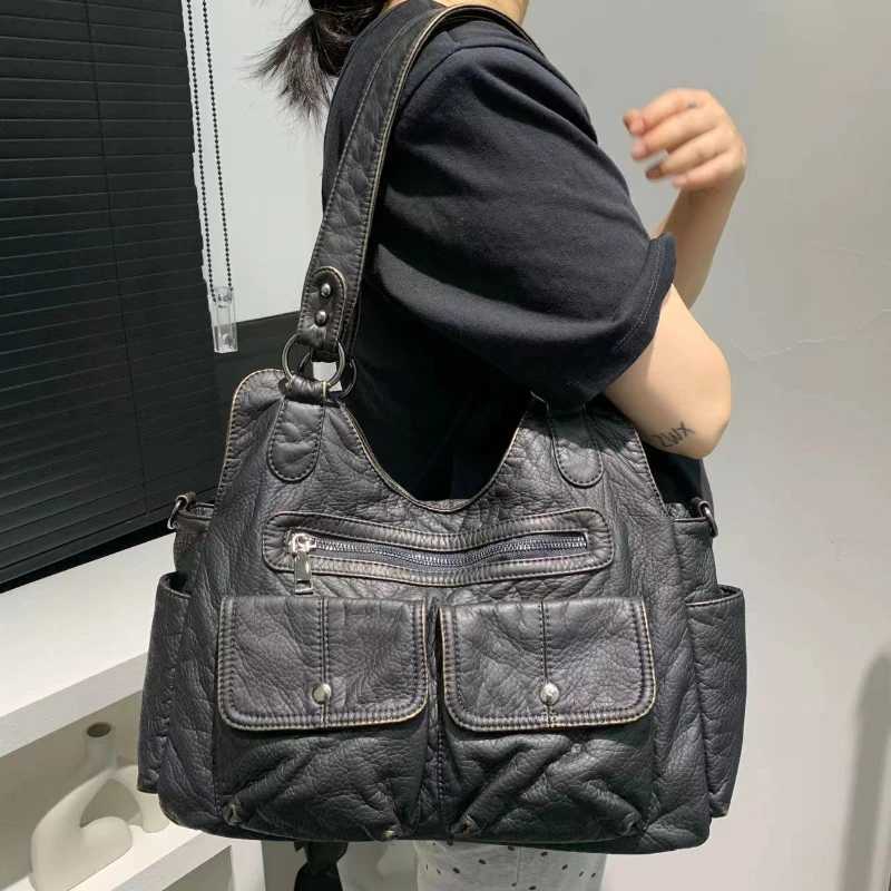 Womens Fashion Retro Hot Girl Motorcycle Shoulder Bag Large Capacity Female PU Leather Messenger Underarm BagsW251117