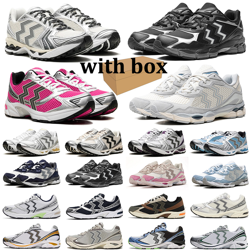 With box outdoor shoes designer for men women comfortable triple sneakers black pink white gray patchwork mesh running shoes trainers