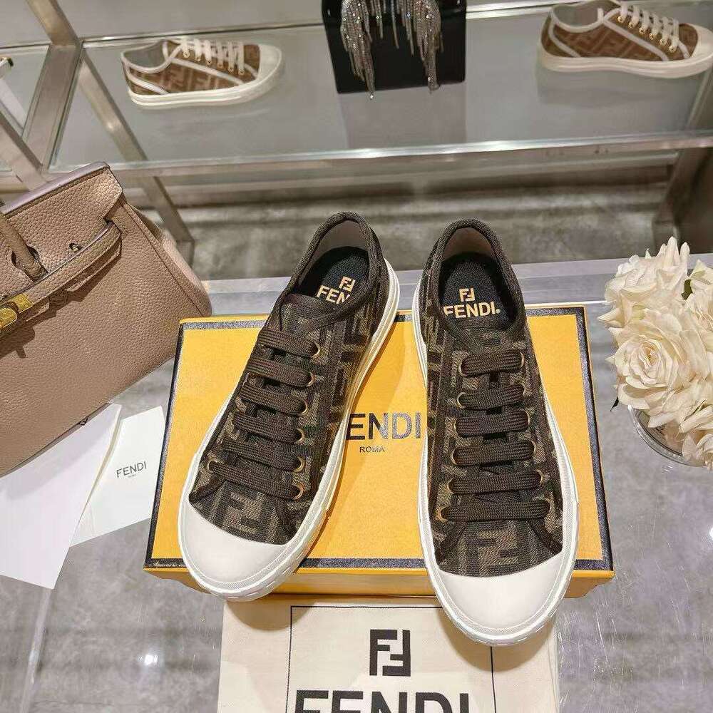 F brand platform shoes with embroidered letters and floral patterns, high-quality sports shoes, casual shoes for both men and women, fashionable platform shoes