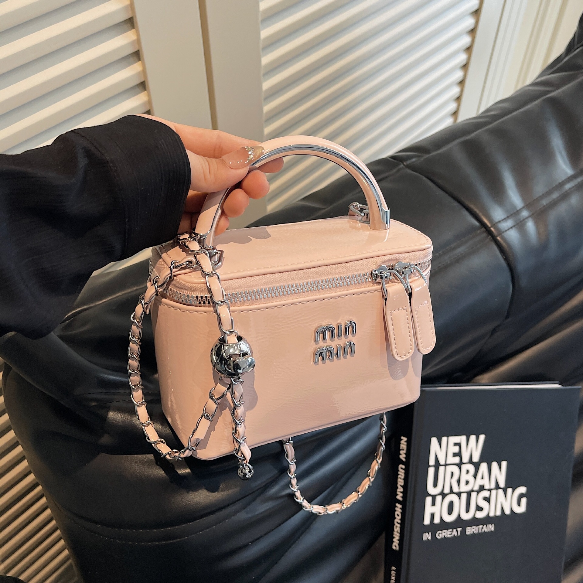 designer bag 2025 new Light luxury box bag ins handheld small square bag women's bag niche single shoulder crossbody bag
