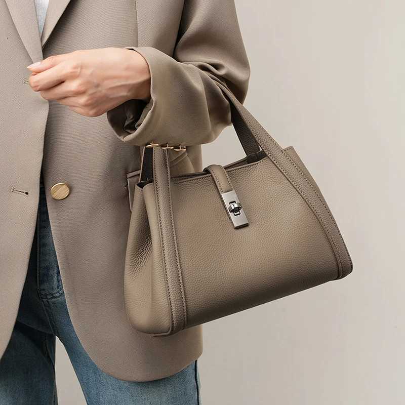 FOXER Cow Leather Womens Handbag 2025 FAshion Female Bucket Bag luxury Design Shoulder Bag Versatile Crossbody PurseW251115
