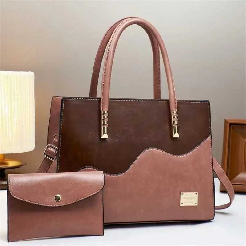 Vintage Classic Paris Designer Handbag For Women With Unique Letter Minimalist Look And LeatherW251117
