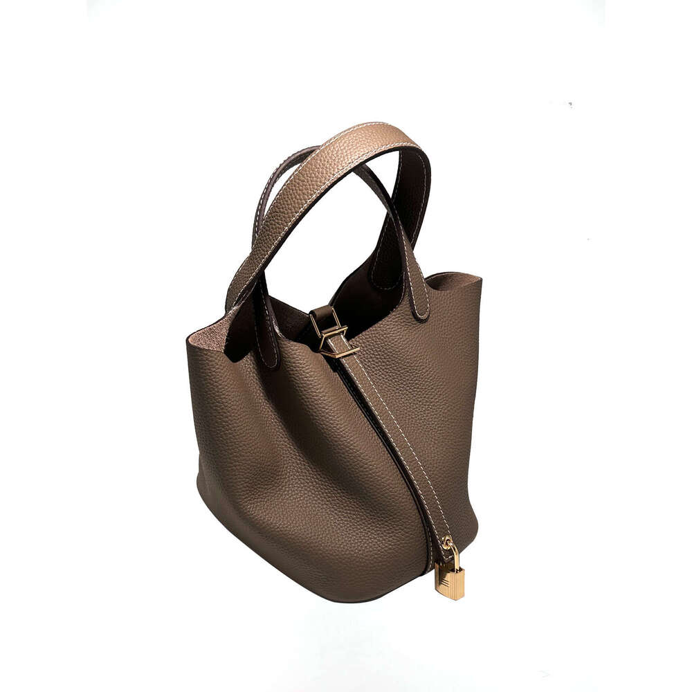 2025 Summer New Style Genuine Leather Bucket Bag for Women - Casual, Fashionable, Top-Grain Cowhide Handheld Market Basket Bag