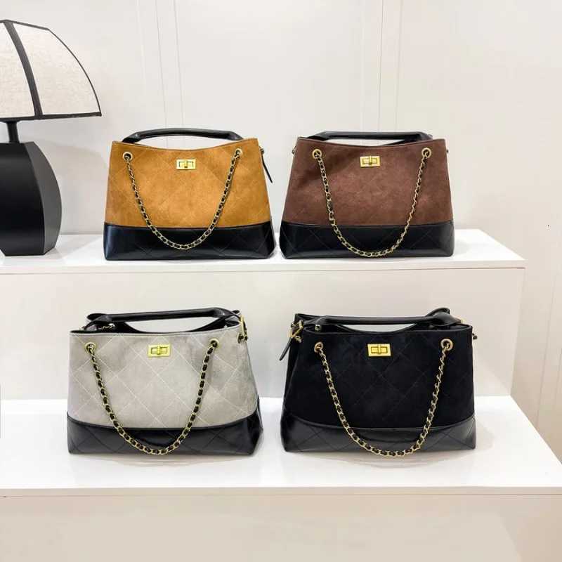 High-End Women Luxury Tote Bag With Luxury Craftsmanship And Textured Surface Suitable For Office Commute LadiesW251117