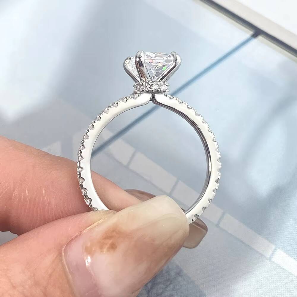 High Quality Ice Cut 925 Sterling Silver Rhodium Plated Eternity Engagement Rings Zirconia for Gift