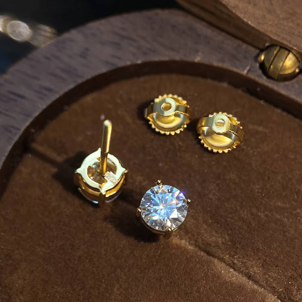 S925 Silver Earring Moissanite VVVS Four-prong Single Diamond Classic Silver 66mm Round Brilliant Cut Screwback Stud Earrings