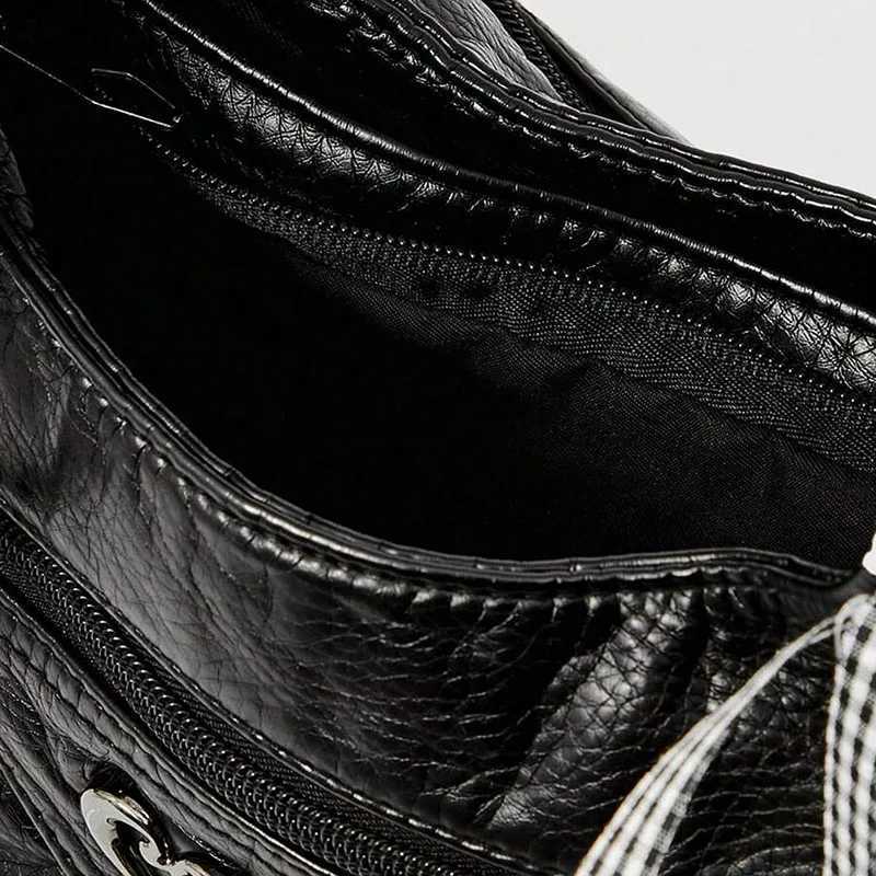 Fashionable handbag with bow pendant niche design large capacity womens armpit bag suitable for commuting to work shoppingW251117