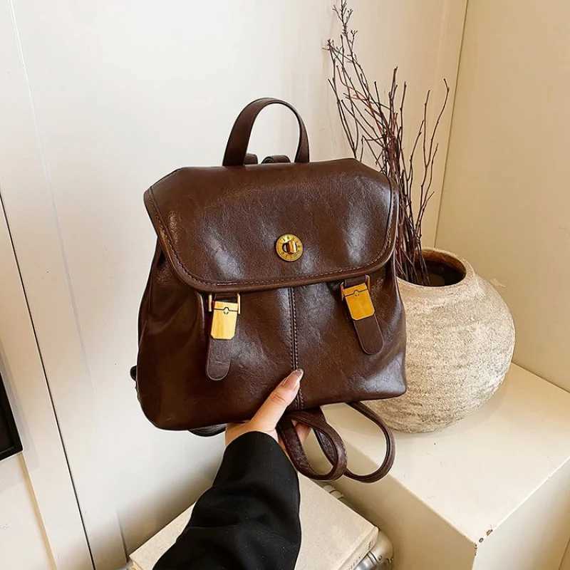 High-End Casual Leather Clutch Bag For Women With Trendy Letter And Fashionable Everyday UseW251117