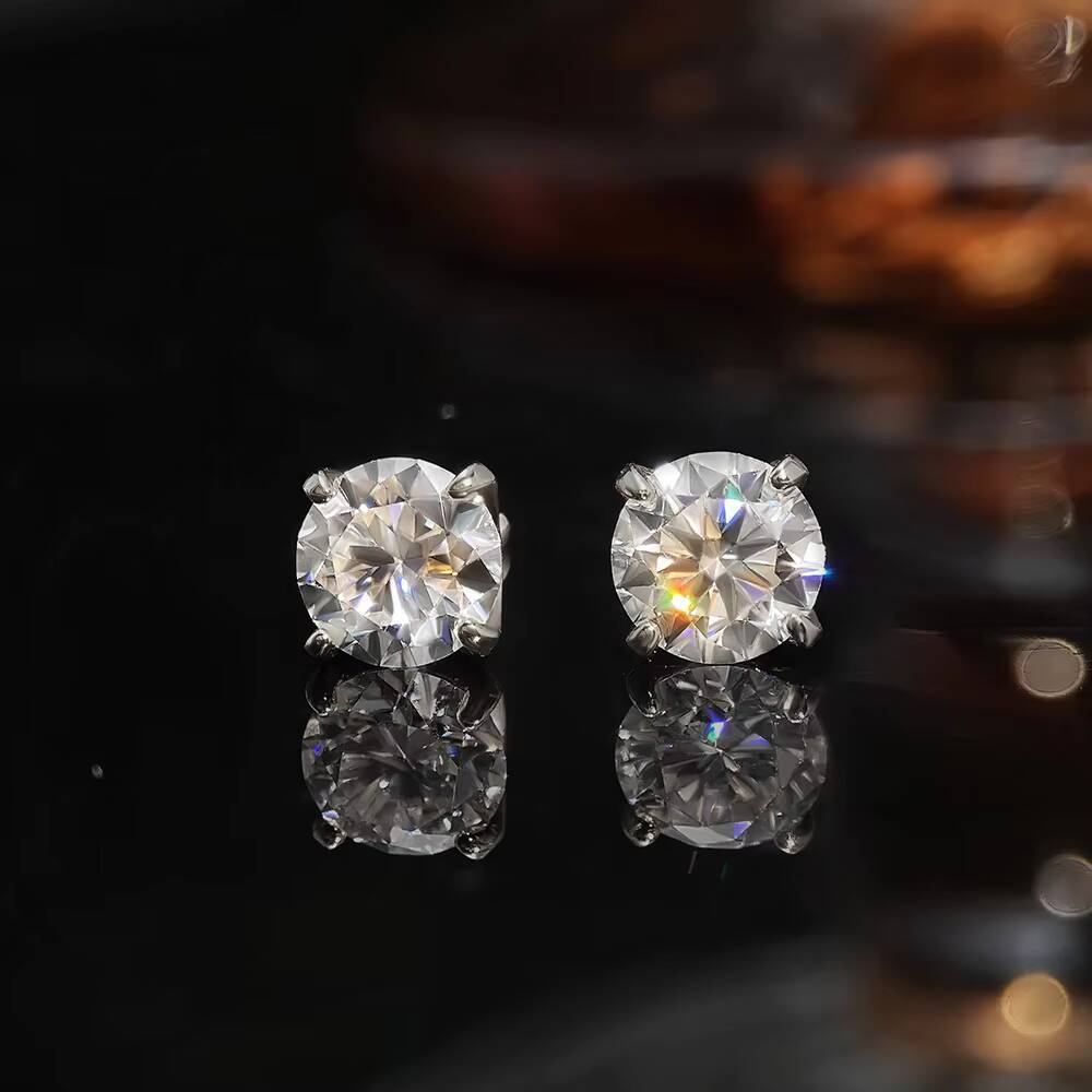 18K Gold Plated Sterling Silver VVS Moissanite Simulated Diamond Stud Earrings for Women