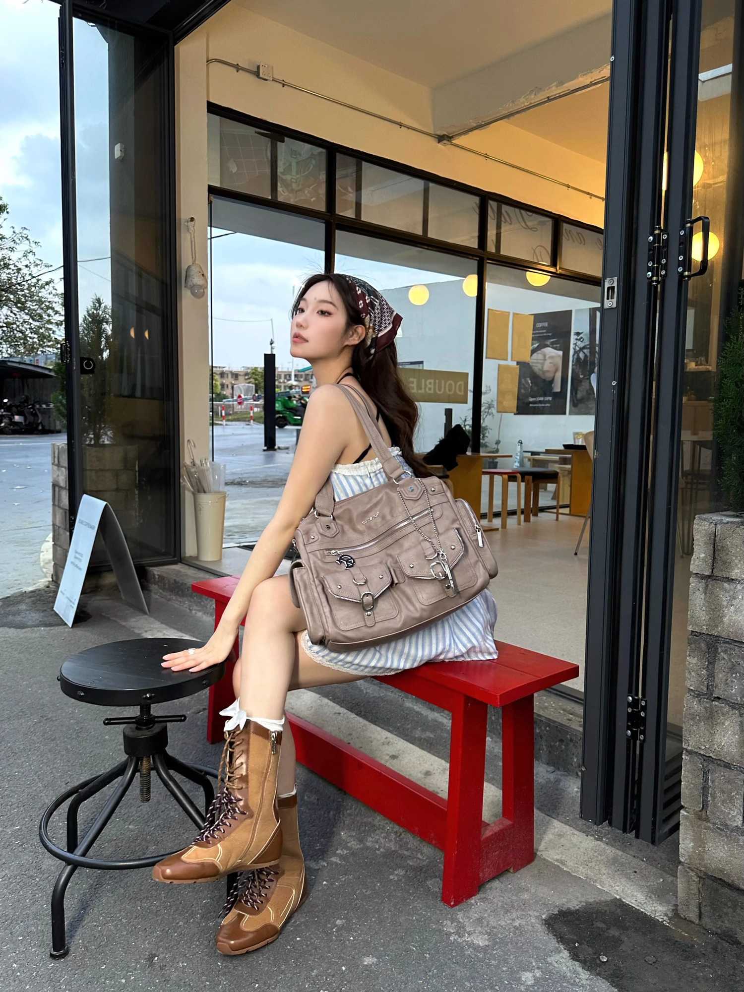 COY Cultivator Original Niche Wasteland Punk Hot Girl Large Capacity Shoulder Handbag Crossbody Motorcycle BagW251117