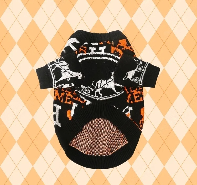 Fashionable Dog Autumn And Winter Pure Hand-knitted Clothes With Letters 2.0