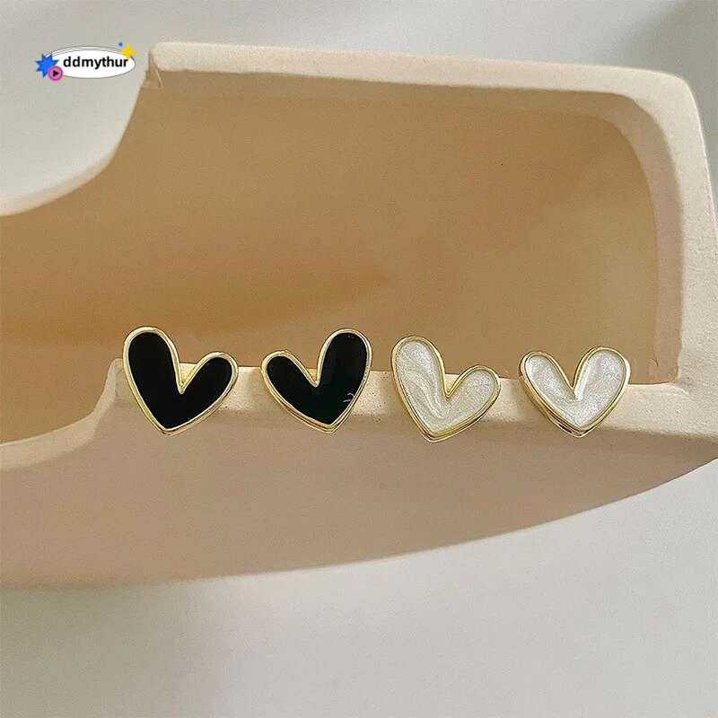 Korean Style Simple Small Black Stud Earrings For Women Cute Love Heart Shape Earring Girls Party Wedding Jewelry Gifts ddmythur