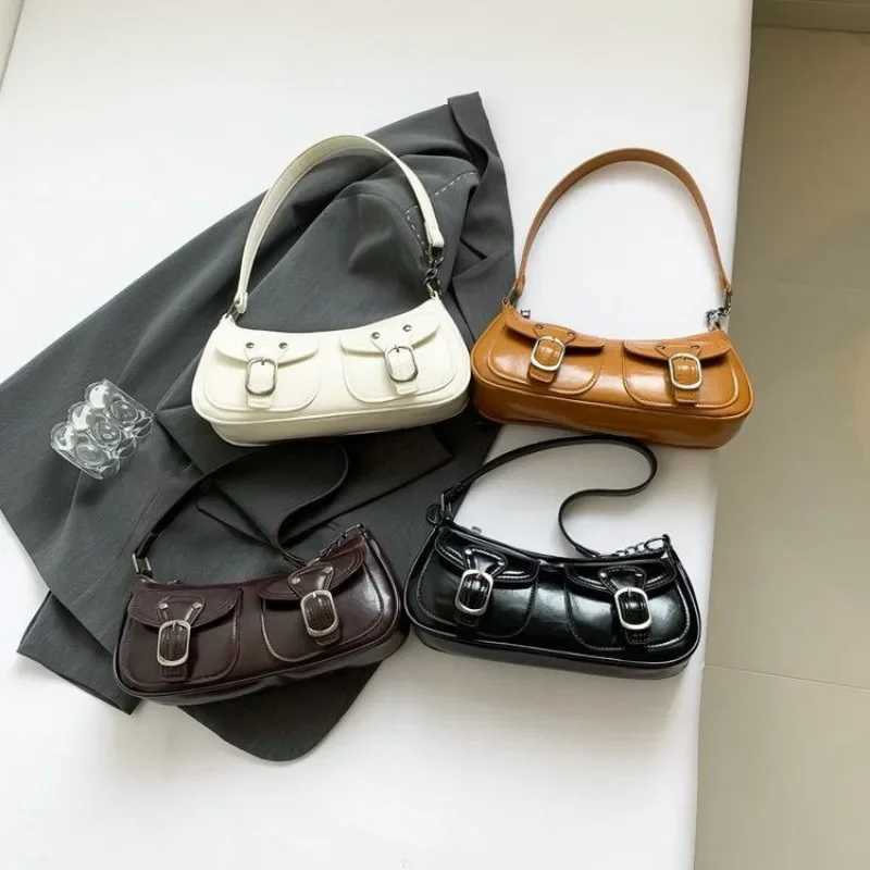 High-grade Temperament Ladies Fashion New Retro Underarm Bag Network Red Everything Instagram Simple Motorcycle Bag Good-lookingW251115
