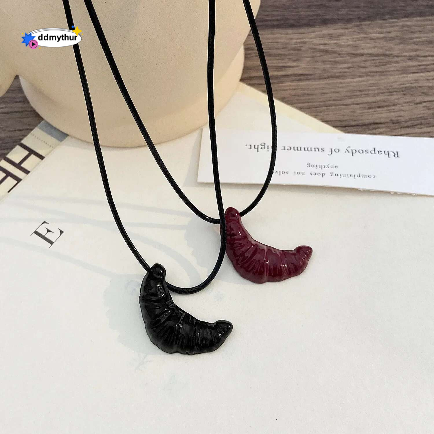 Simple Cow Horn Long Necklace for Women Leather Rope Light Sweater Chain Fashion Jewelry Accessories Wholesale ddmythur