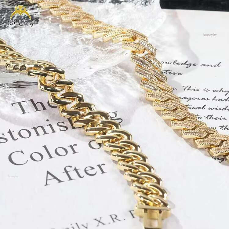 Diamond jewelry is selling well. 16mm Sterg Sier Cuban K-chain Hiphop necklace VVS baguette Mosani high-quality gifts