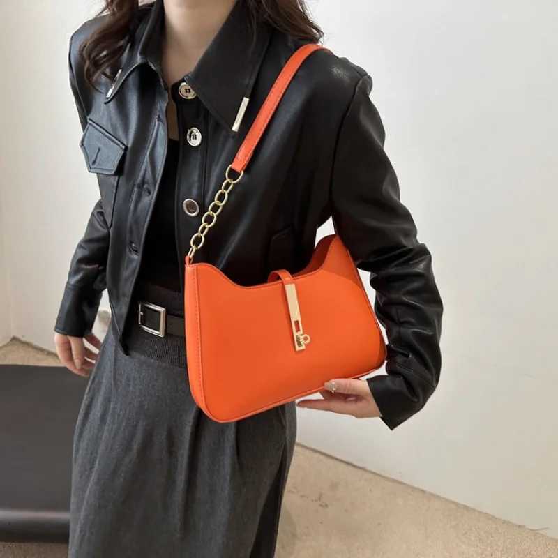 Popular Classic Leather Womens Messenger Bag High-End Luxury Brand Trendy Elegant Refined Artistry Commuter Vintage BagW251117