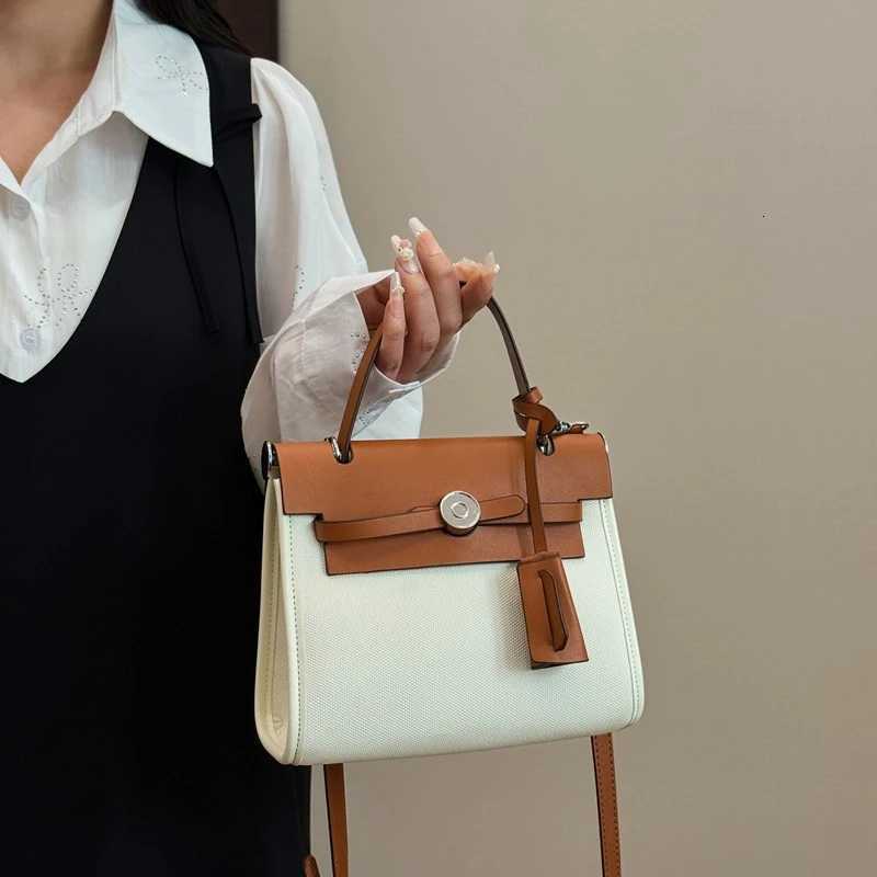 Luxury Square Satchel Bag For Women Textured Leather Crossbody High-End Vintage Minimalist Designer Paris FashionW251117