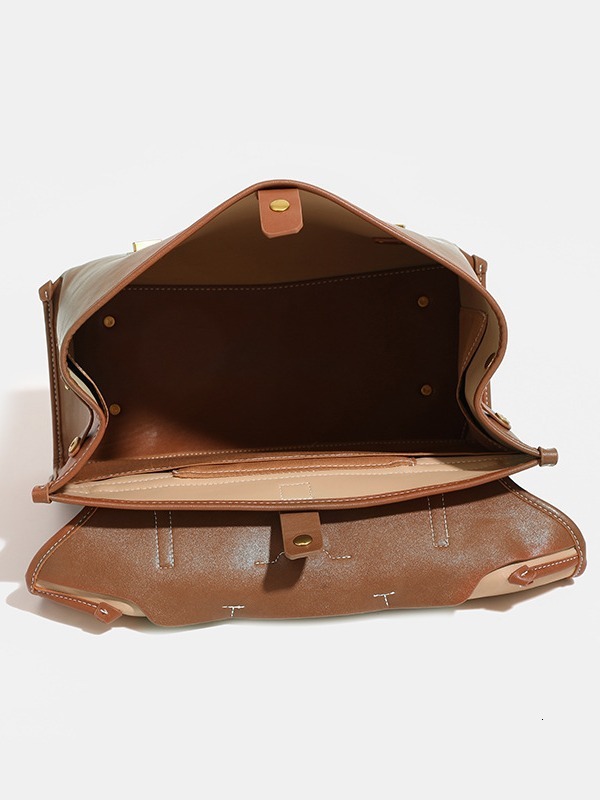 New Fashion Designer Mom Bag Outdoor Travel Baby Products Backpack Lightweight Urine Bag High end Luxury Handbag Couple Backpack Diaper Bag