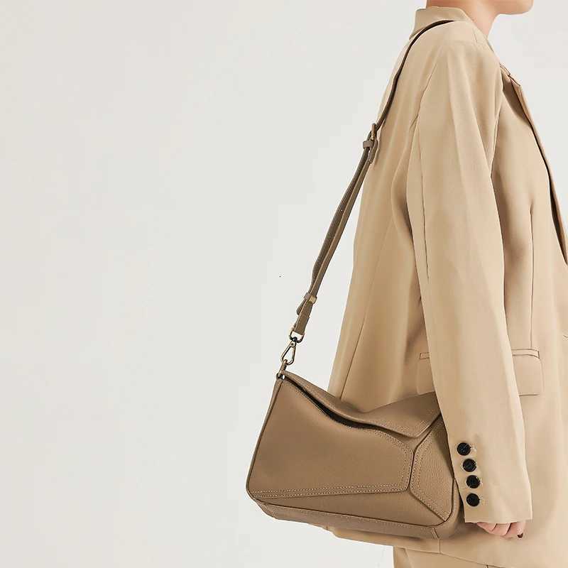 Women Cow Leather Portable Shoulder Bag Ladies Retro Soft Natural Cowhide Crossbody Bags Female Fashion Luxury Design HandbagsW251117