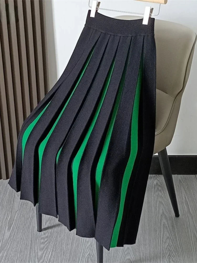 Autumn and Winter Knitted Leather Womens High Waist Green Thick Folded Contrastive Color Retro Fashion Faldas 250415Z